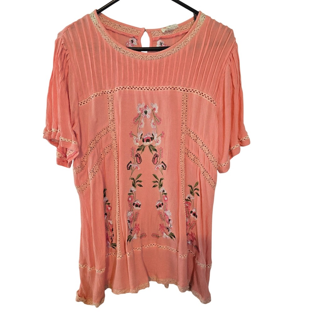 POL Women Coral Pink Embroidered Boho Blouse Crochet Lace Pintuck Short Sleeve S